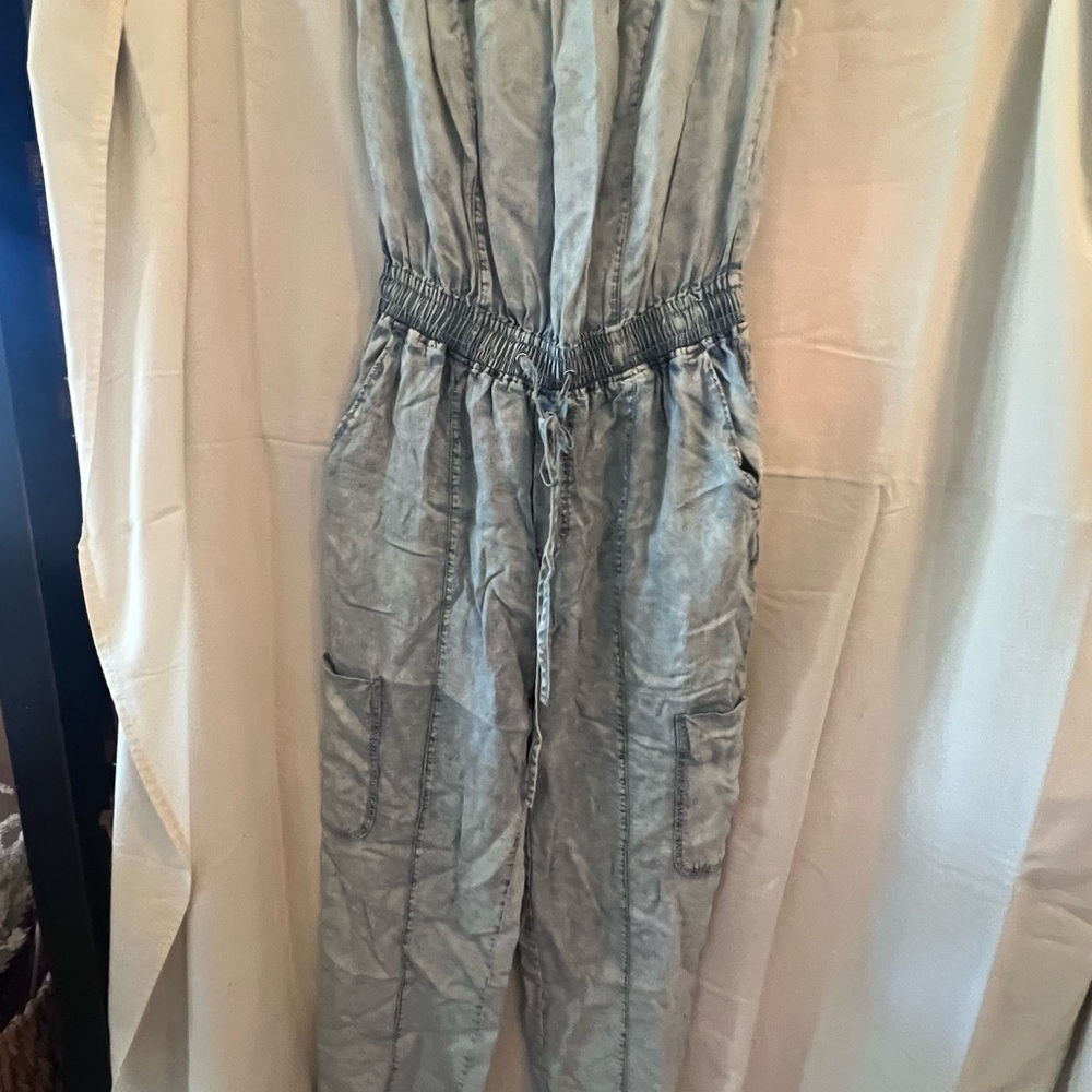 Evereve Light denim jumpsuit